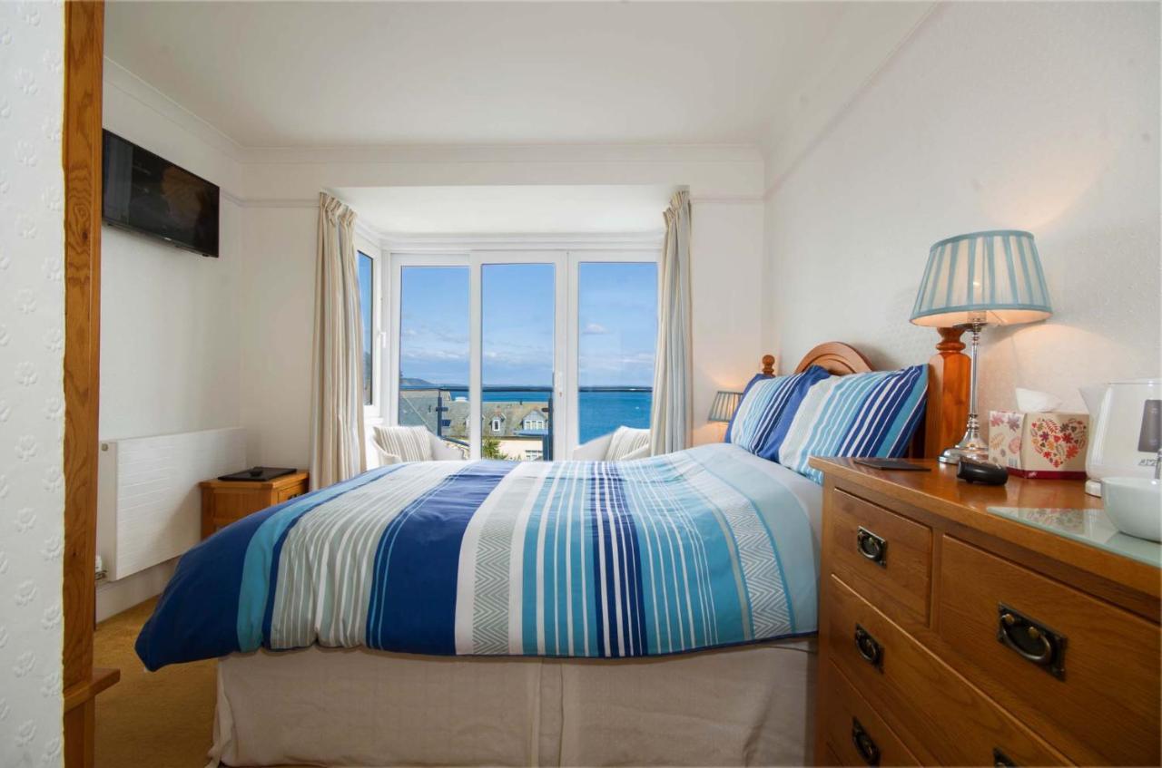 Seaview Bed and Breakfast Looe Exteriör bild